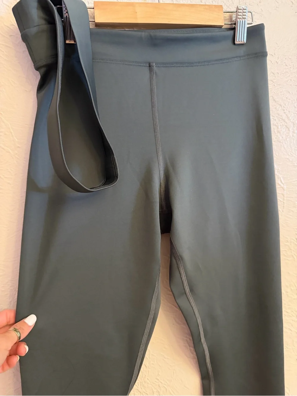 ALO Yoga High-Rise Leggings